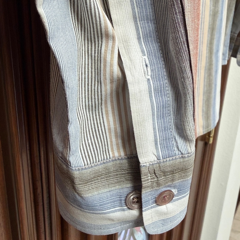Sixty Six Eleven Button Down Embroidered Shirt, Long Sleeve Tapered Fit - Picture 4 of 7
